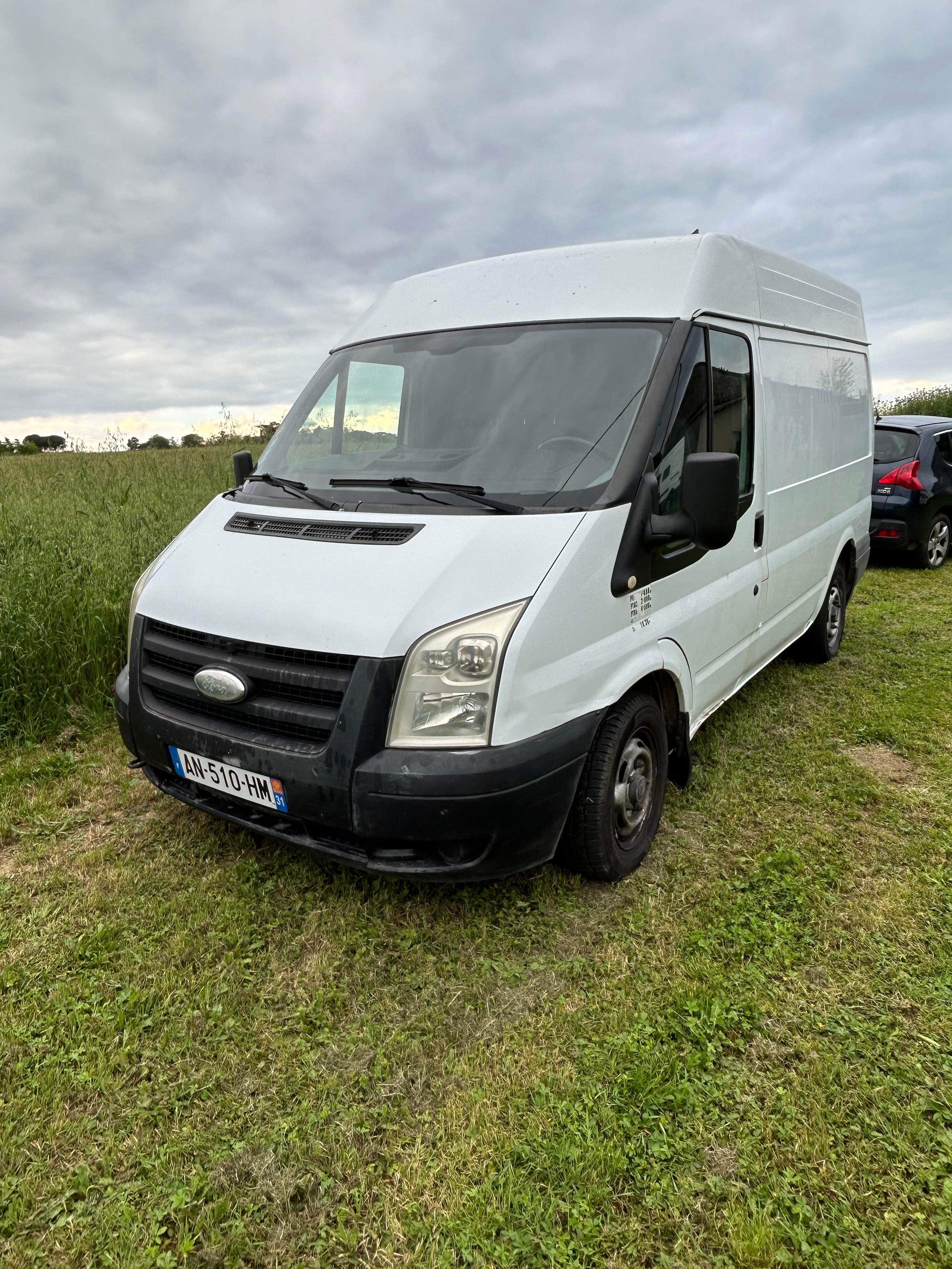 Ford TRANSIT 2009 à Balma