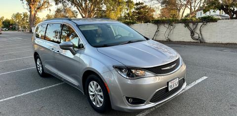 Chrysler Pacifica 2017