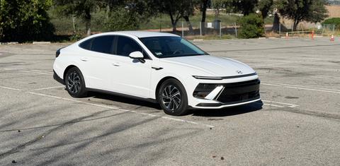 Hyundai Sonata Hybrid 2026