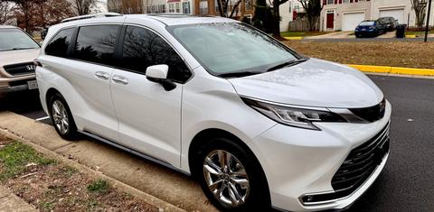 Toyota Sienna 2025
