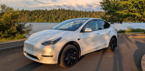 Tesla Model Y 2023