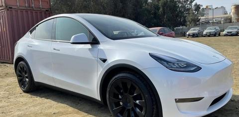 Tesla Model Y 2023