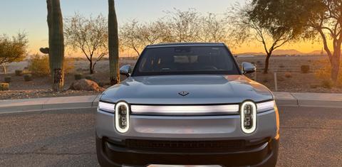 Rivian R1S 2025