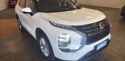 Mitsubishi OUTLANDER 2023
