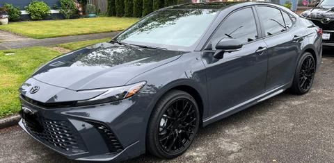 Toyota Camry Hybrid 2025