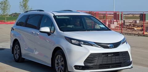 Toyota Sienna 2025