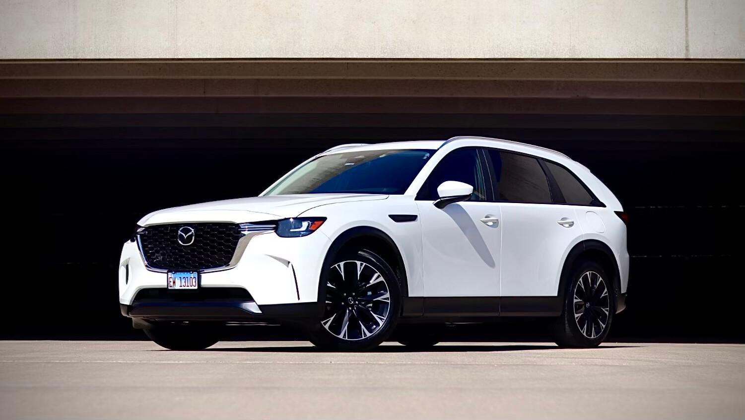 新ミッションホワイト 4点＋ビタホワイトC Mazda CX-90 2024 rental in Skokie, IL by Brutalia | Turo