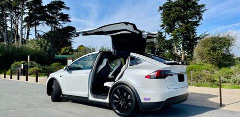 Tesla Model X 2019
