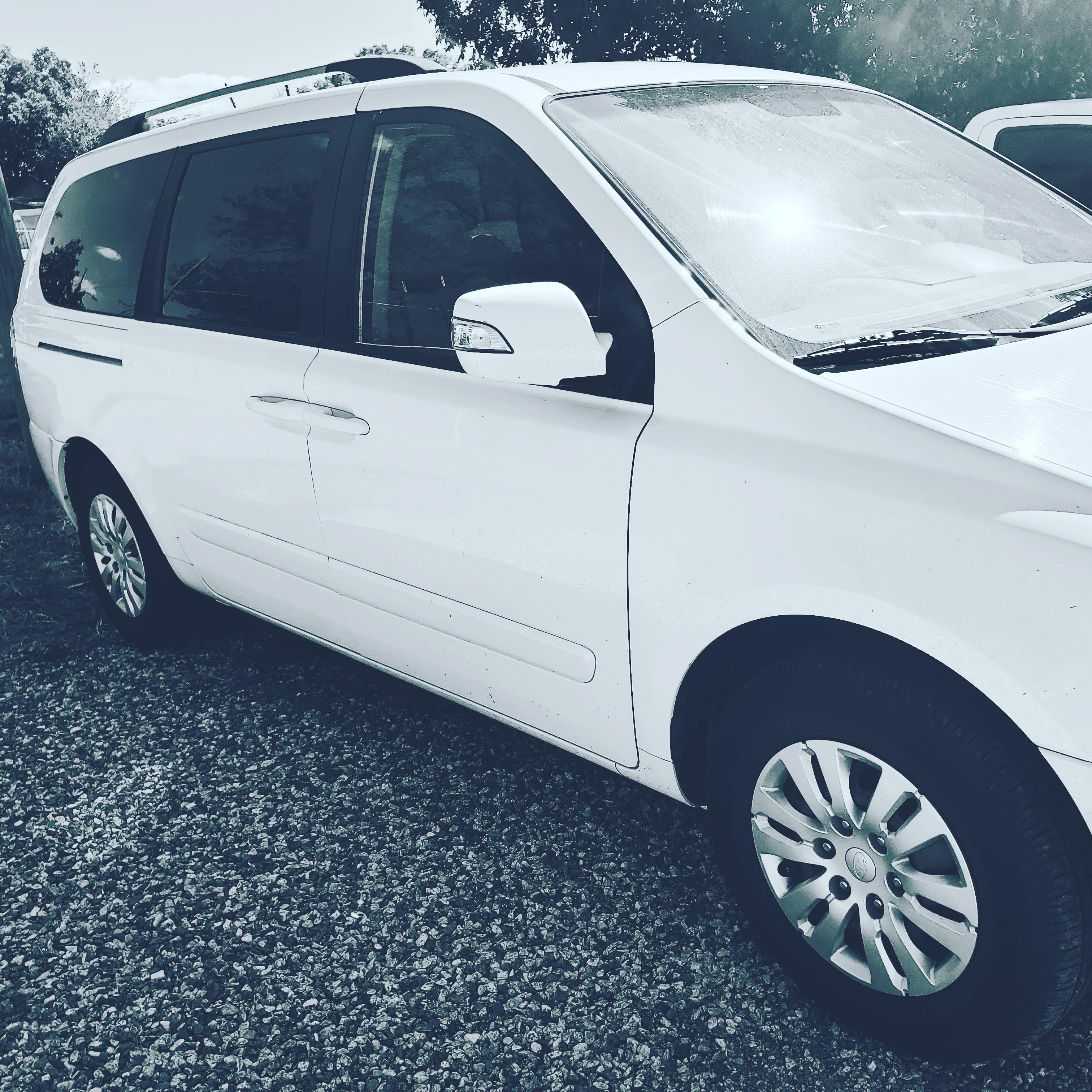 Kia Sedona 2012 in Eden, NC