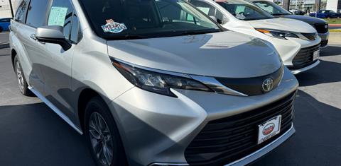 Toyota Sienna 2024