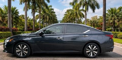 Nissan Altima 2022