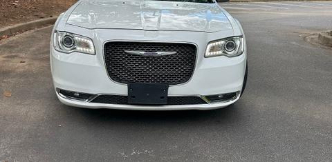 Chrysler 300 2019