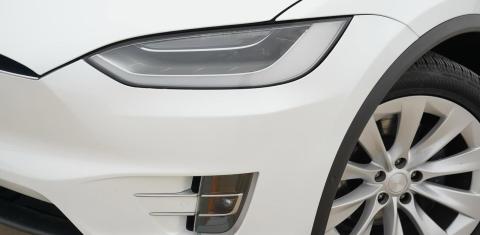 Tesla Model X 2019
