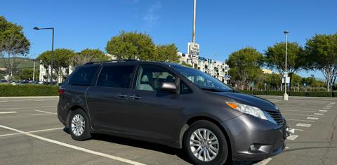 Toyota Sienna 2015