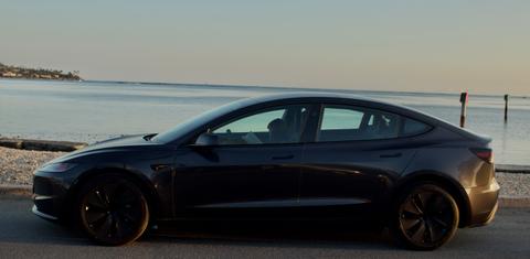 Tesla Model 3 2025
