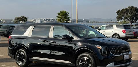 Kia Carnival Hybrid 2026