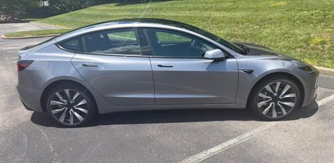 Tesla Model 3 2025