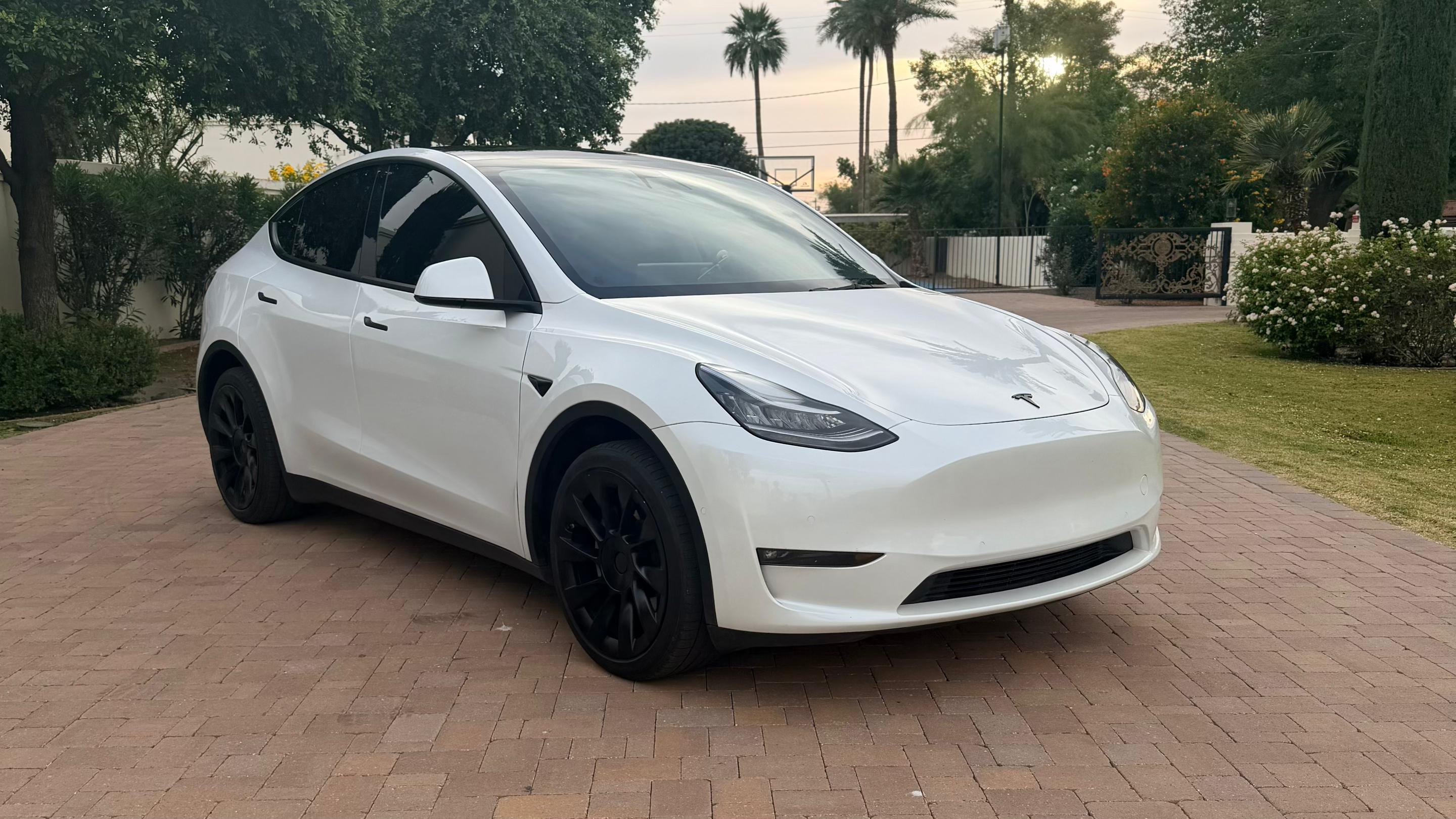 Tesla Model Y 2021 in Phoenix, AZ