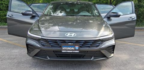 Hyundai Elantra 2025