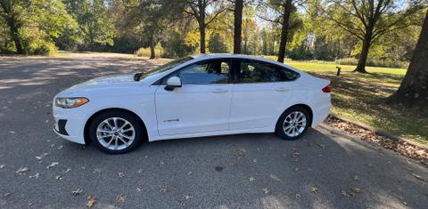 Ford Fusion Hybrid 2019