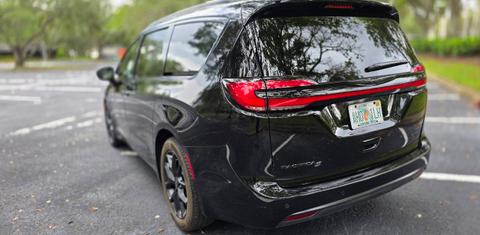 Chrysler Pacifica 2025
