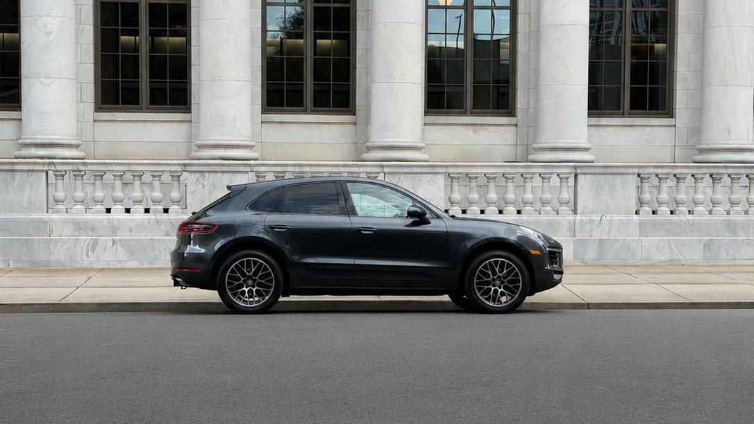 Porsche Macan 2017 in Birmingham, AL
