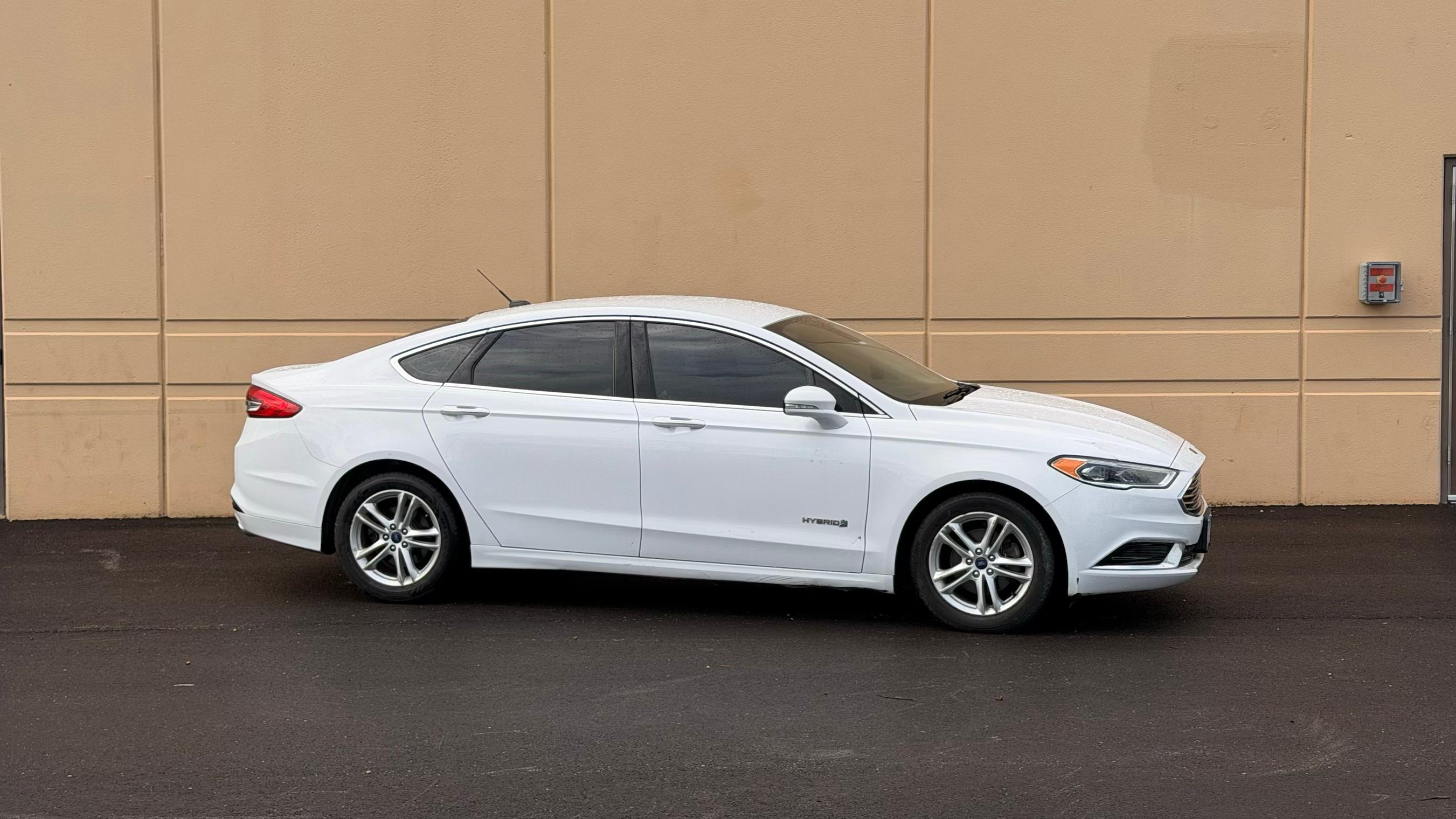 Ford Fusion Hybrid 2018 in 