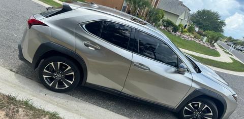 Lexus UX 2022