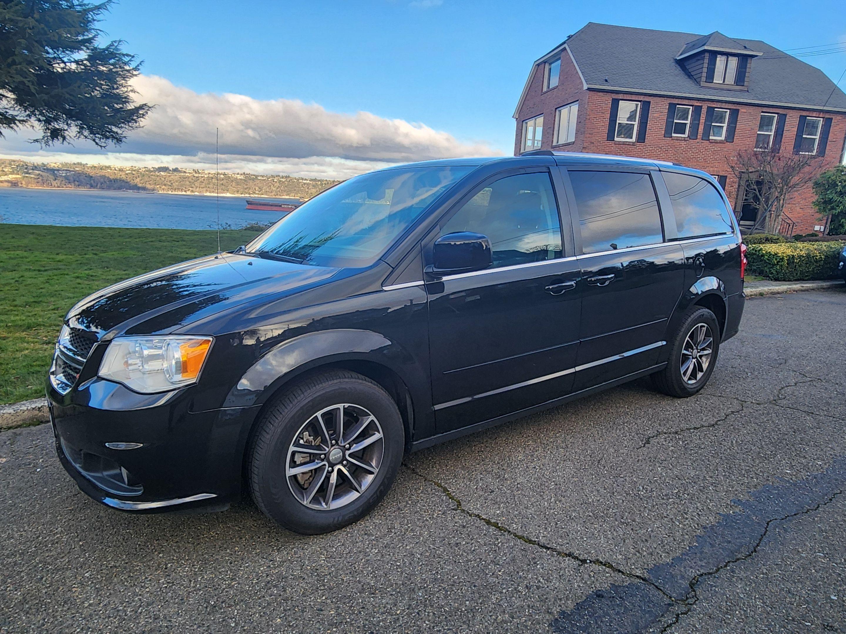 Dodge Grand Caravan 2017 in Federal Way, WA