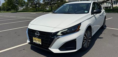 Nissan Altima 2025