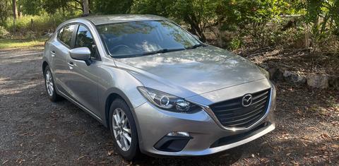 Mazda MAZDA3 2015