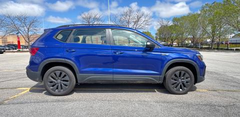 Volkswagen Taos 2024