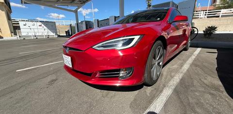 Tesla Model S 2020