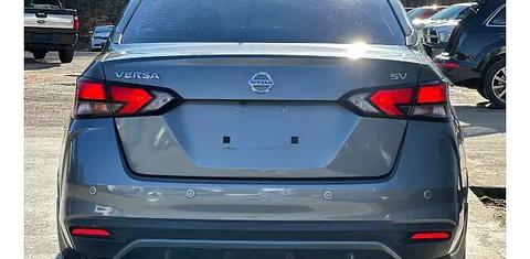 Nissan Versa 2021