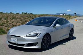 Tesla Model S 2017 in Richmond