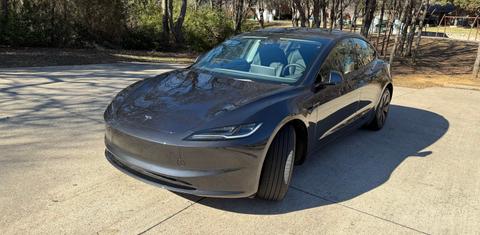 Tesla Model 3 2024