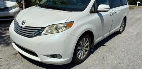 Toyota Sienna 2013