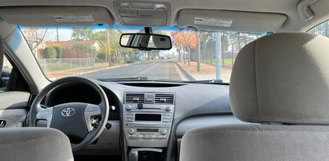 Toyota Camry Hybrid 2011