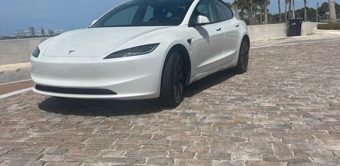 Tesla Model 3 2025