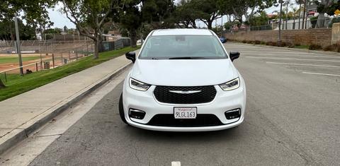 Chrysler Pacifica 2024