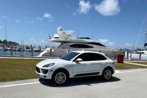 Porsche Macan car