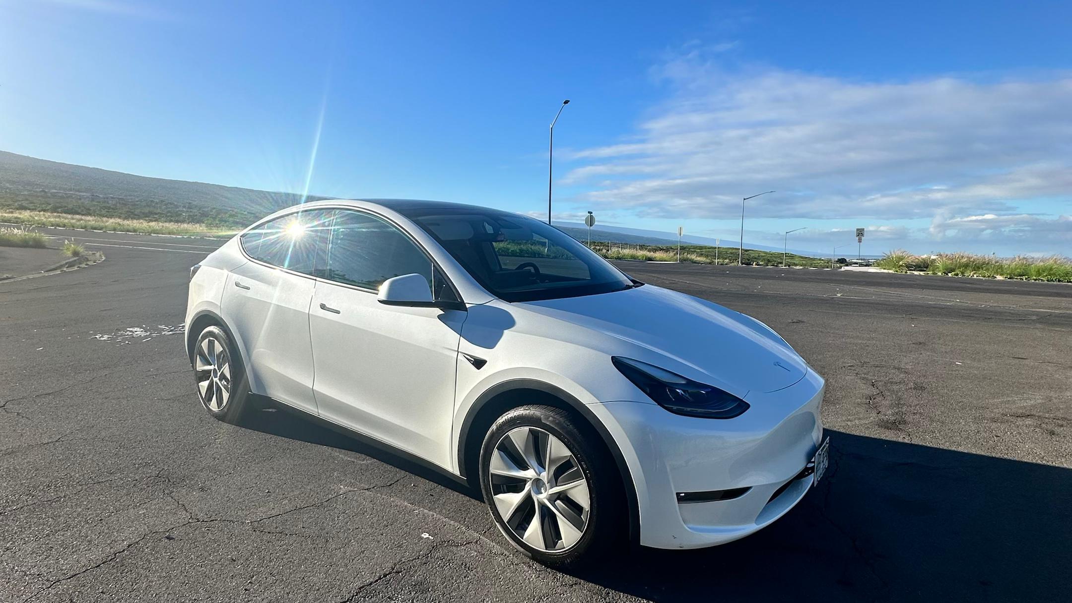 Tesla Model Y 2023 in Kailua-Kona, HI