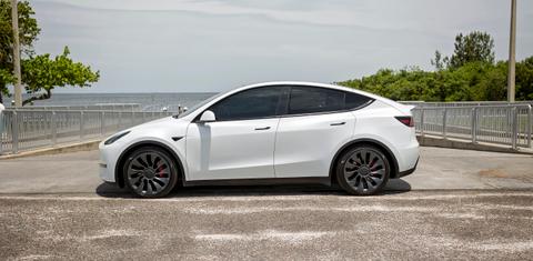 Tesla Model Y 2021