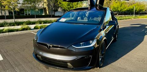 Tesla Model X 2024