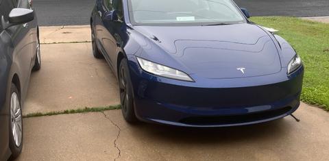 Tesla Model 3 2024