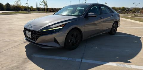 Hyundai Elantra 2021
