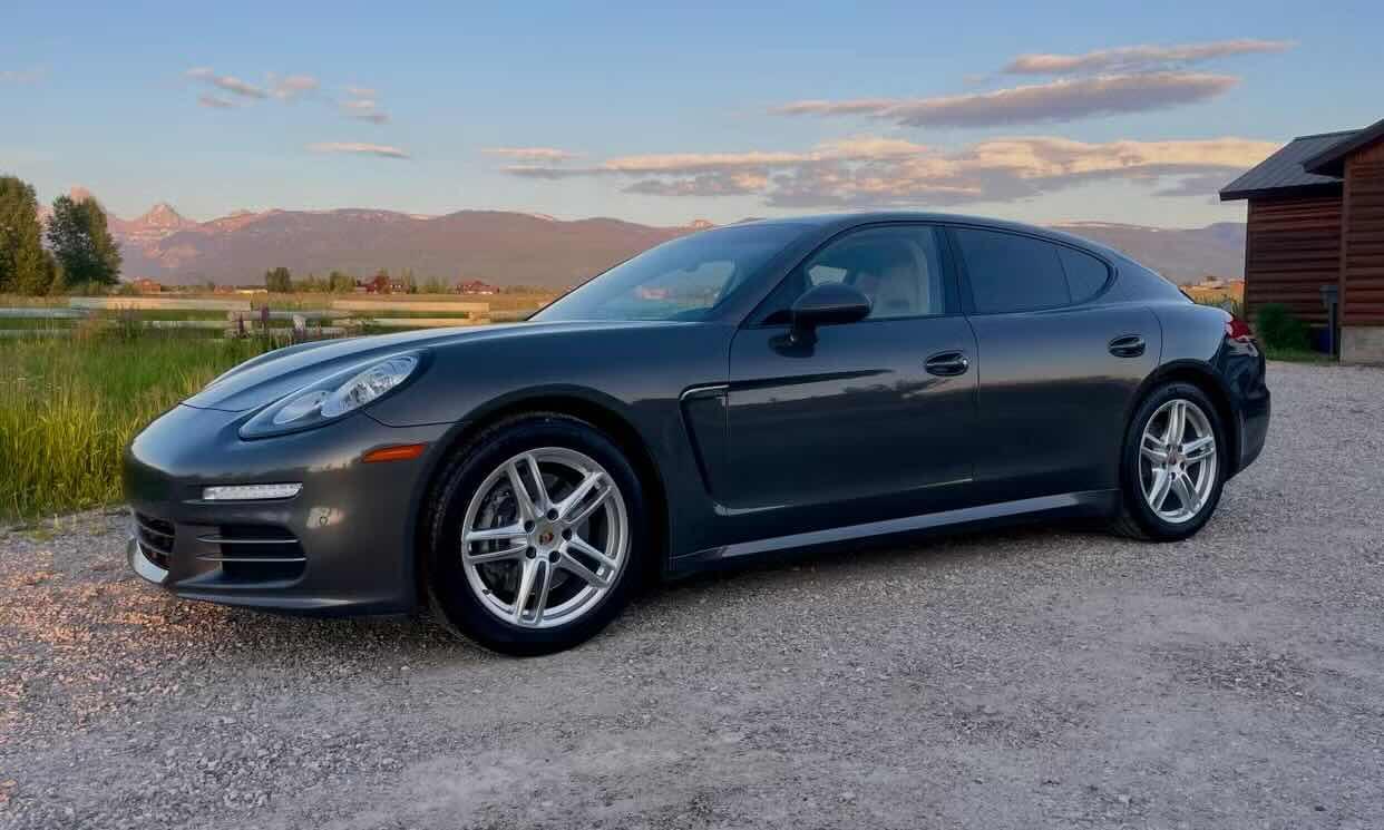 Porsche Panamera 2016 in Driggs, ID