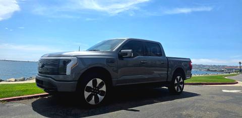 Ford F-150 Lightning 2025