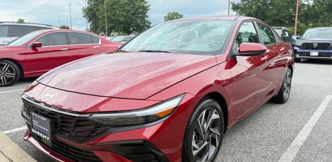 Hyundai Elantra 2024
