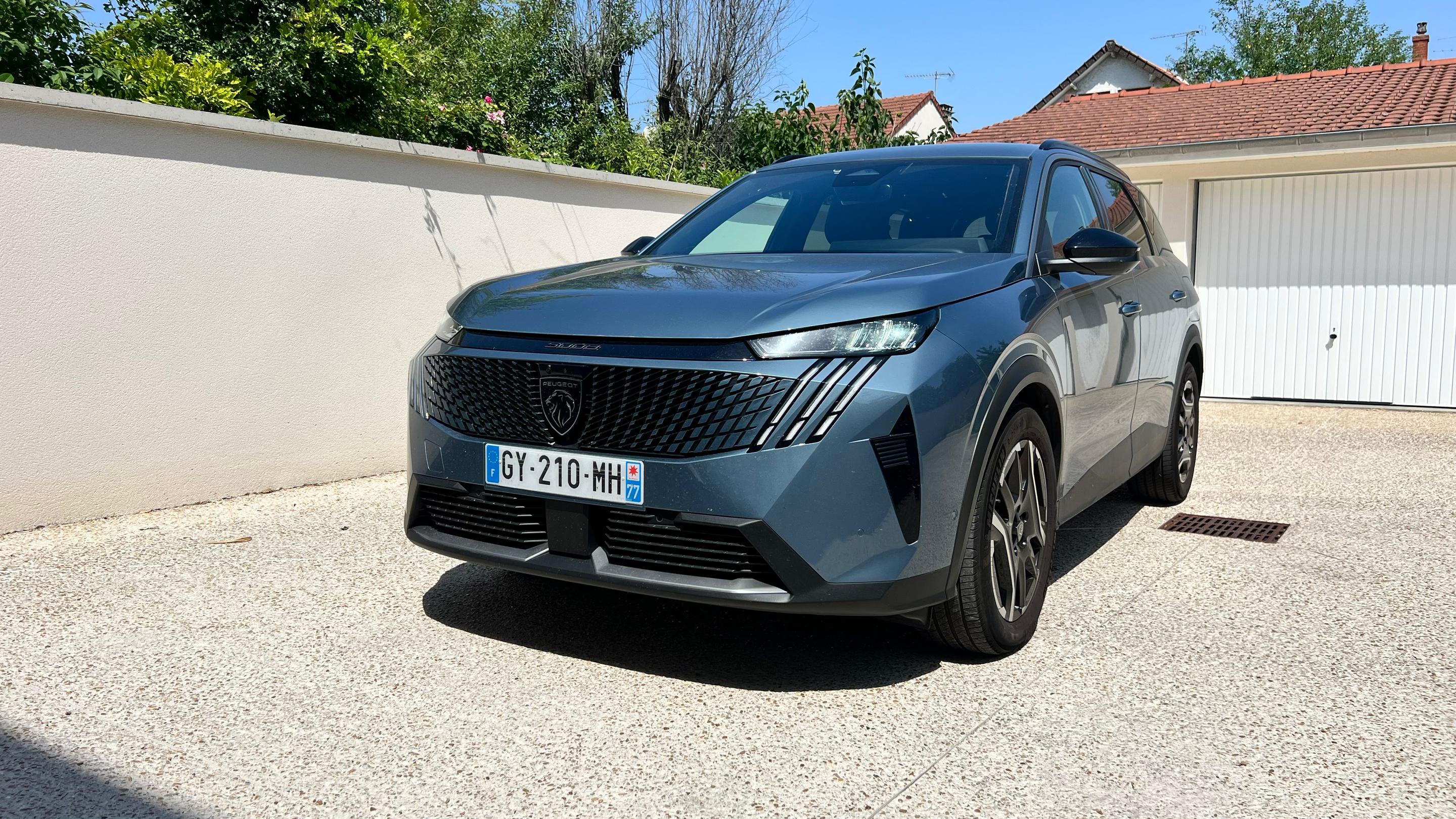 Peugeot 5008 2024 à Vaires-sur-marne